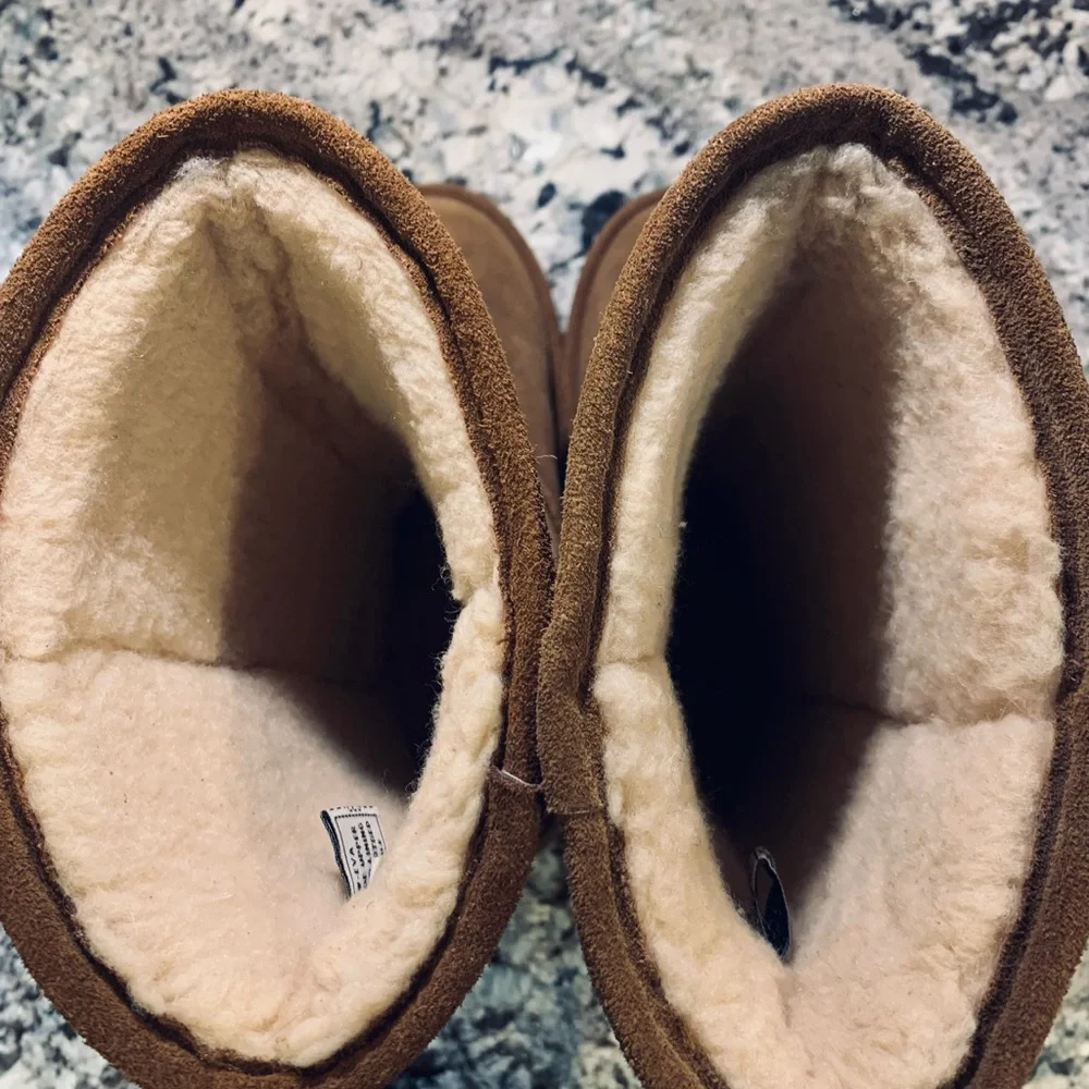 BearPaw boots suede